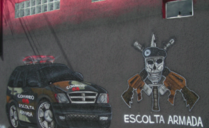 Gewalttätige private Sicherheitskräfte [Symbolbild: Graffiti auf Hauswand eines privaten Sicherheitsdienstes]. Foto: christian russau